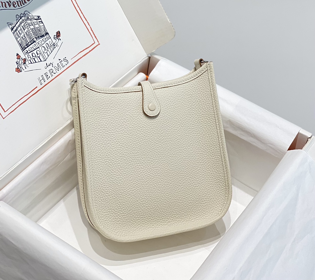 Hermes Evelyne 16 Amazone TPM Shoulder Bag In White Clemence Leather